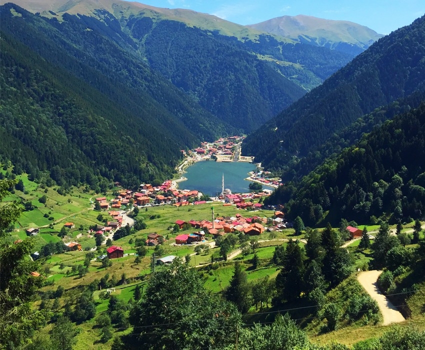 Yeşilin ve Mavinin Buluştuğu Bir Yolculuk: Karadeniz ve Batum Turu